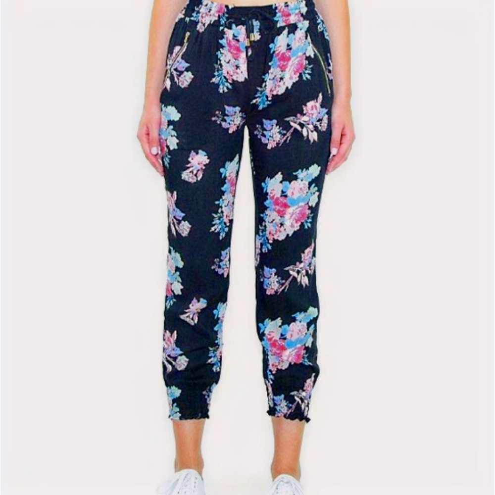 Floral Capri Lounge Pants
